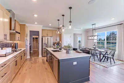 201 Piper Glen Avenue, Oswego, IL 60543 - Photo 7