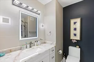 420 E Waterside Dr, Chicago, IL 60601 - Photo 21