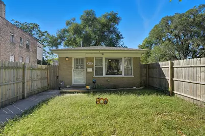 6712 S Evans Avenue, Chicago, IL 60637 - Photo 1