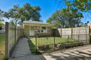 6712 S Evans Ave, Chicago, IL 60637 - Photo 1