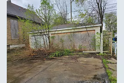 11920 S Calumet Avenue, Chicago, IL 60628 - Photo 9