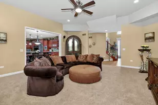 1 Crenshaw Ct, Bolingbrook, IL 60490 - Photo 17