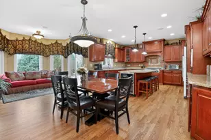 1 Crenshaw Ct, Bolingbrook, IL 60490 - Photo 13