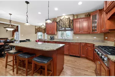 1 Crenshaw Court, Bolingbrook, IL 60490 - Photo 7