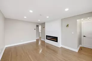 7140 W 64th St, Chicago, IL 60638 - Photo 5