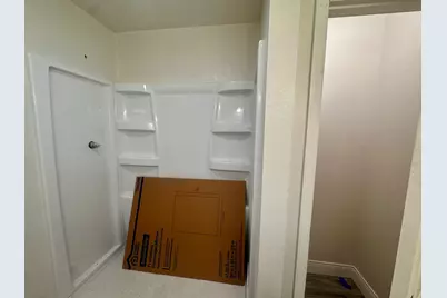 817 W Stotlar Street, Herrin, IL 62948 - Photo 11