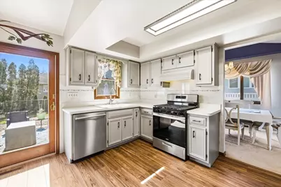 916 W Joliet Highway, New Lenox, IL 60451 - Photo 7