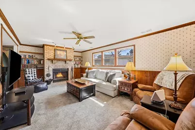 916 W Joliet Highway, New Lenox, IL 60451 - Photo 15