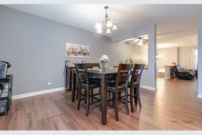 285 Regency Court Unit B Court, Wauconda, IL 60084 - Photo 7