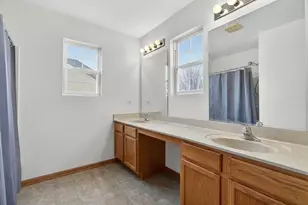 1105 Clover Dr, Minooka, IL 60447 - Photo 15