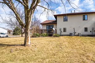 1609 Beech St, Normal, IL 61761 - Photo 9