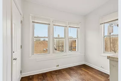 2018 W Birchwood Avenue, Chicago, IL 60645 - Photo 13