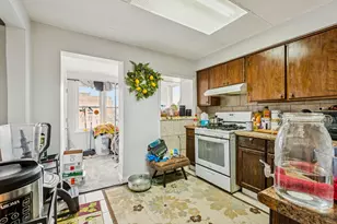 2018 W Birchwood Ave, Chicago, IL 60645 - Photo 29