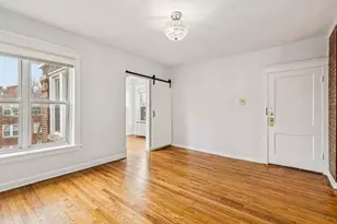 2018 W Birchwood Ave, Chicago, IL 60645 - Photo 5