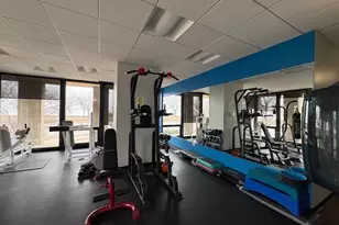 6700 S South Shore Dr, Chicago, IL 60649 - Photo 9