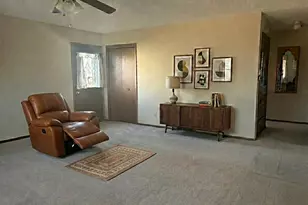 1827 Kerrybrook Ct, Sycamore, IL 60178 - Photo 5