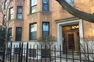 902 W Grace St, Chicago, IL 60613 - Photo 1