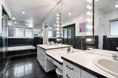 [Address not provided], Skokie, IL 60076 - Photo 15