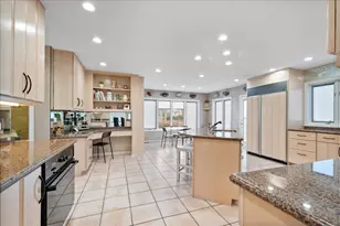 [Address not provided], Skokie, IL 60076 - Photo 7