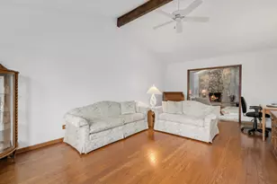 564 E Bryn Mawr Ave, Roselle, IL 60172 - Photo 3