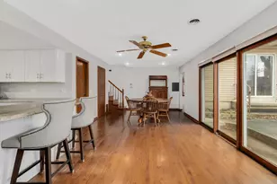 564 E Bryn Mawr Ave, Roselle, IL 60172 - Photo 11