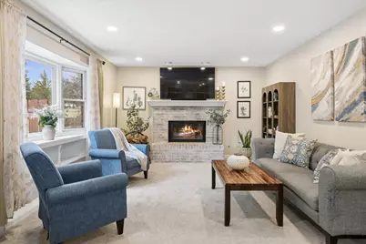 306 Lorraine Drive, Crystal Lake, IL 60012 - Photo 13