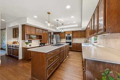 28W211 Cantigny Drive, Winfield, IL 60190 - Photo 13