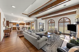 28W211 Cantigny Dr, Winfield, IL 60190 - Photo 9