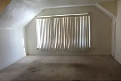 [Address not provided], North Chicago, IL 60064 - Photo 5