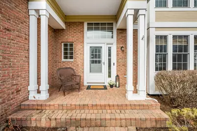 18500 W Aspen Court, Grayslake, IL 60030 - Photo 3