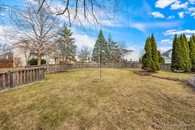 18500 W Aspen Court, Grayslake, IL 60030 - Photo 37