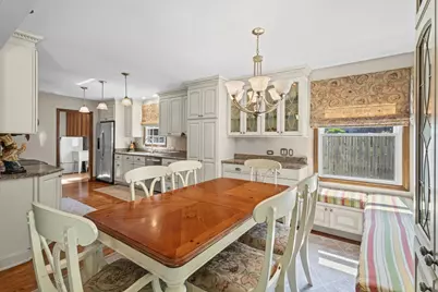 1132 Pine Tree Lane, Libertyville, IL 60048 - Photo 9