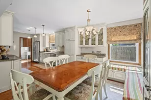 1132 Pine Tree Ln, Libertyville, IL 60048 - Photo 9