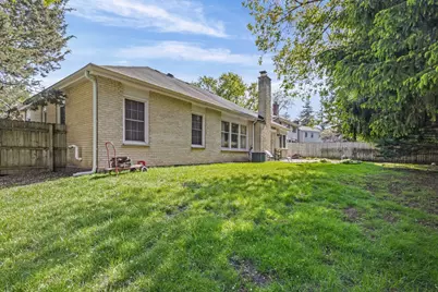 1132 Pine Tree Lane, Libertyville, IL 60048 - Photo 29