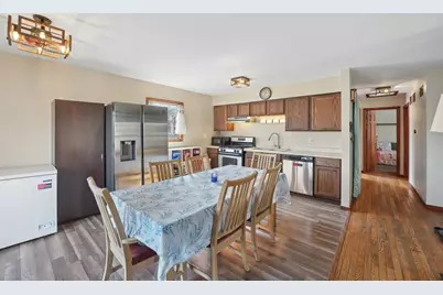 770 Birchbark Trail, Carol Stream, IL 60188 - Photo 3