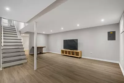 924 Shambliss Lane, Buffalo Grove, IL 60089 - Photo 17