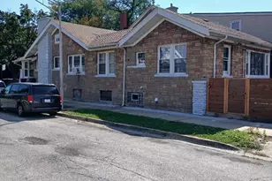 6932 S Calumet Ave, Chicago, IL 60637 - Photo 3