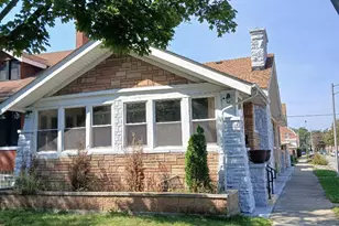 6932 S Calumet Ave, Chicago, IL 60637 - Photo 1