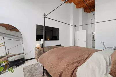 525 W Superior Street #623, Chicago, IL 60654 - Photo 13