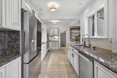 2440 Asbury Avenue, Evanston, IL 60201 - Photo 9