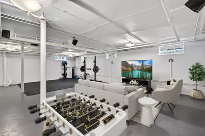 2440 Asbury Avenue, Evanston, IL 60201 - Photo 25