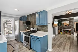 205 Shadydell Ave, Mundelein, IL 60060 - Photo 9