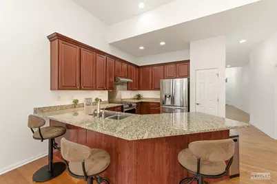 816 Colchester Drive, Oswego, IL 60543 - Photo 7