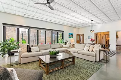 2100 W Eastwood Avenue, Chicago, IL 60625 - Photo 11