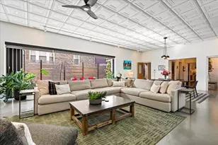 2100 W Eastwood Ave, Chicago, IL 60625 - Photo 17