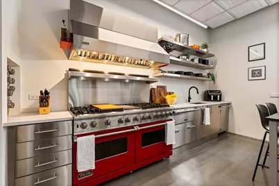 2100 W Eastwood Avenue, Chicago, IL 60625 - Photo 33