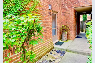 2014 N Larrabee Street #2014, Chicago, IL 60614 - Photo 5