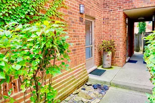 2014 N Larrabee St, Chicago, IL 60614 - Photo 5