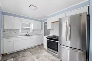 300 Meota St, Park Forest, IL 60466 - Photo 9