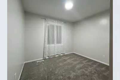 5505 W Shore Drive, McHenry, IL 60050 - Photo 11